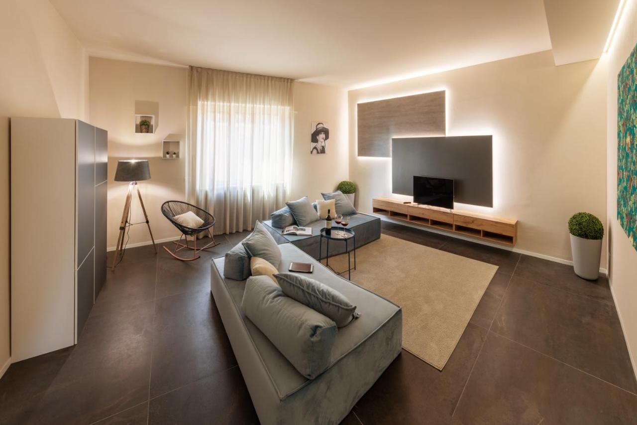 100Towers Deluxe Apartment Alba  Exterior photo
